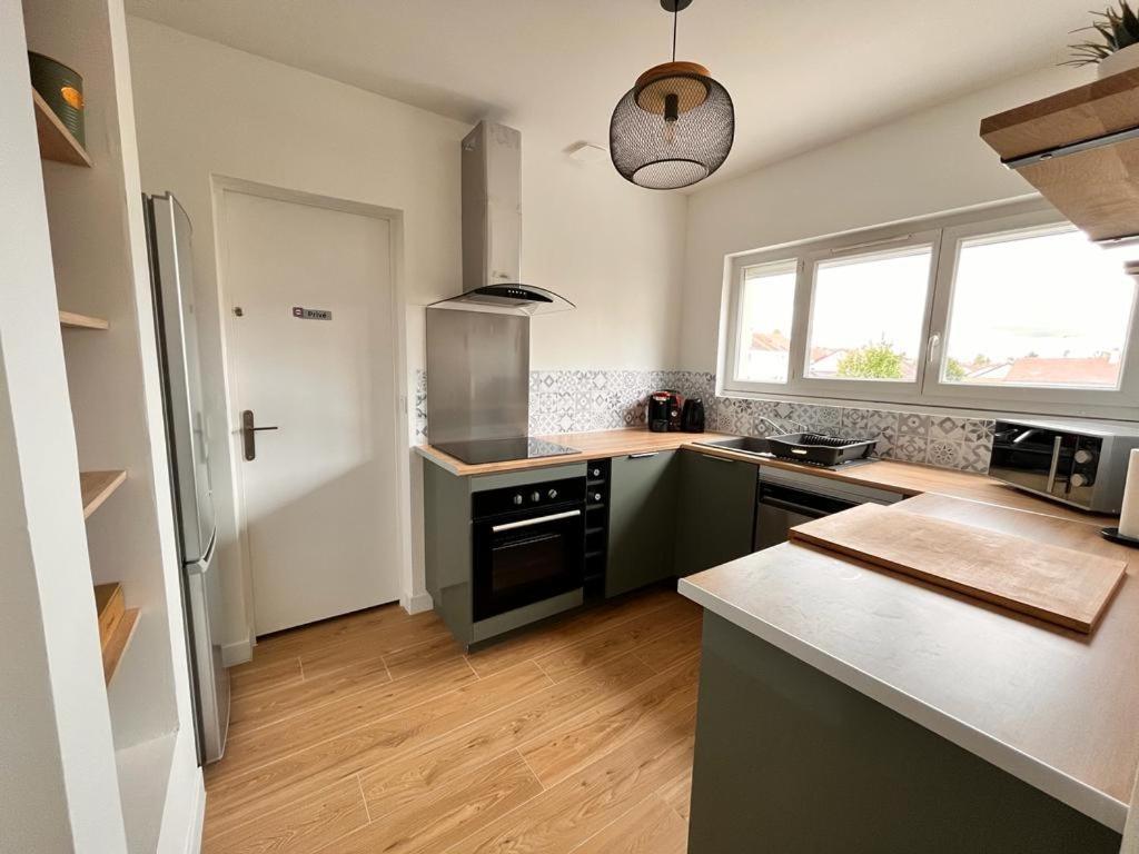 Duplex Familial Proche Gare Et Hyper Centre Ville Villepreux Kültér fotó